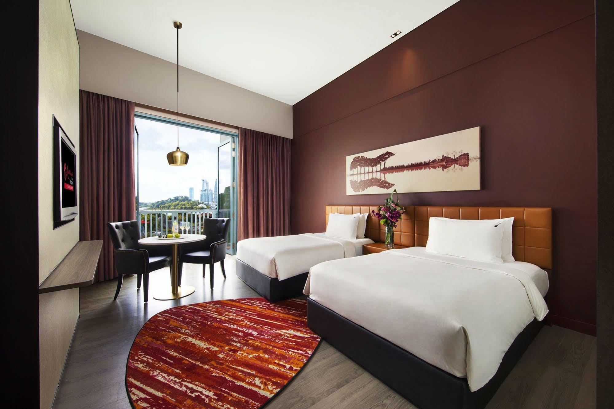 Resorts World Sentosa - Hotel Сінгапур Екстер'єр фото Deluxe Room